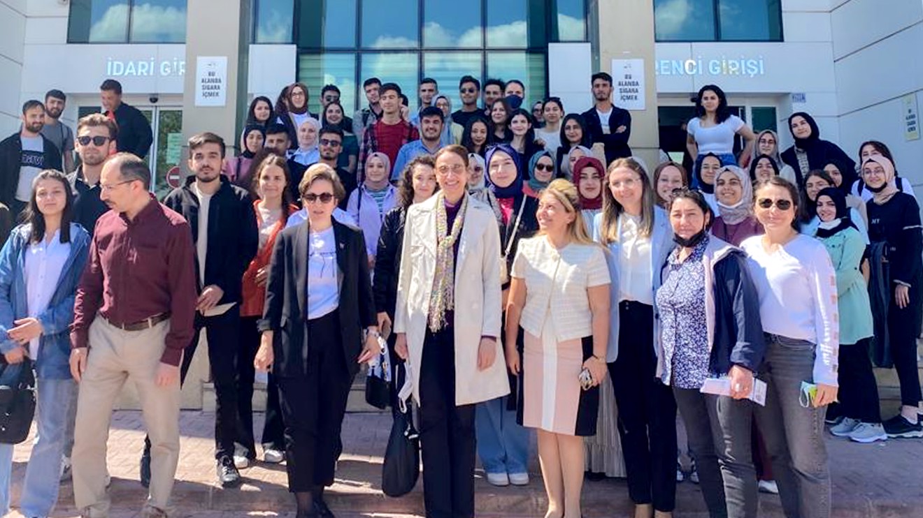 Hemşirelik Haftası, Selçuk Üniversitesinde etkinliklerle kutlanıyor